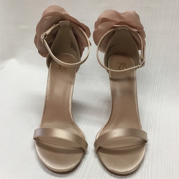 NEW NY&C New Heels - Picture 4 of 9